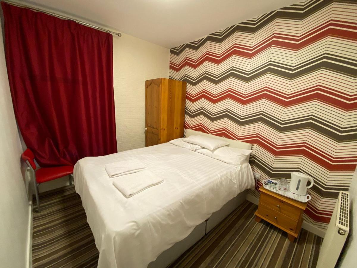 Chilton Hotel 2*